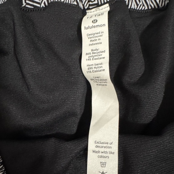 Lululemon Hotty Hot Short limited addition Seawheeze series size 12 tall - Picture 3 of 10